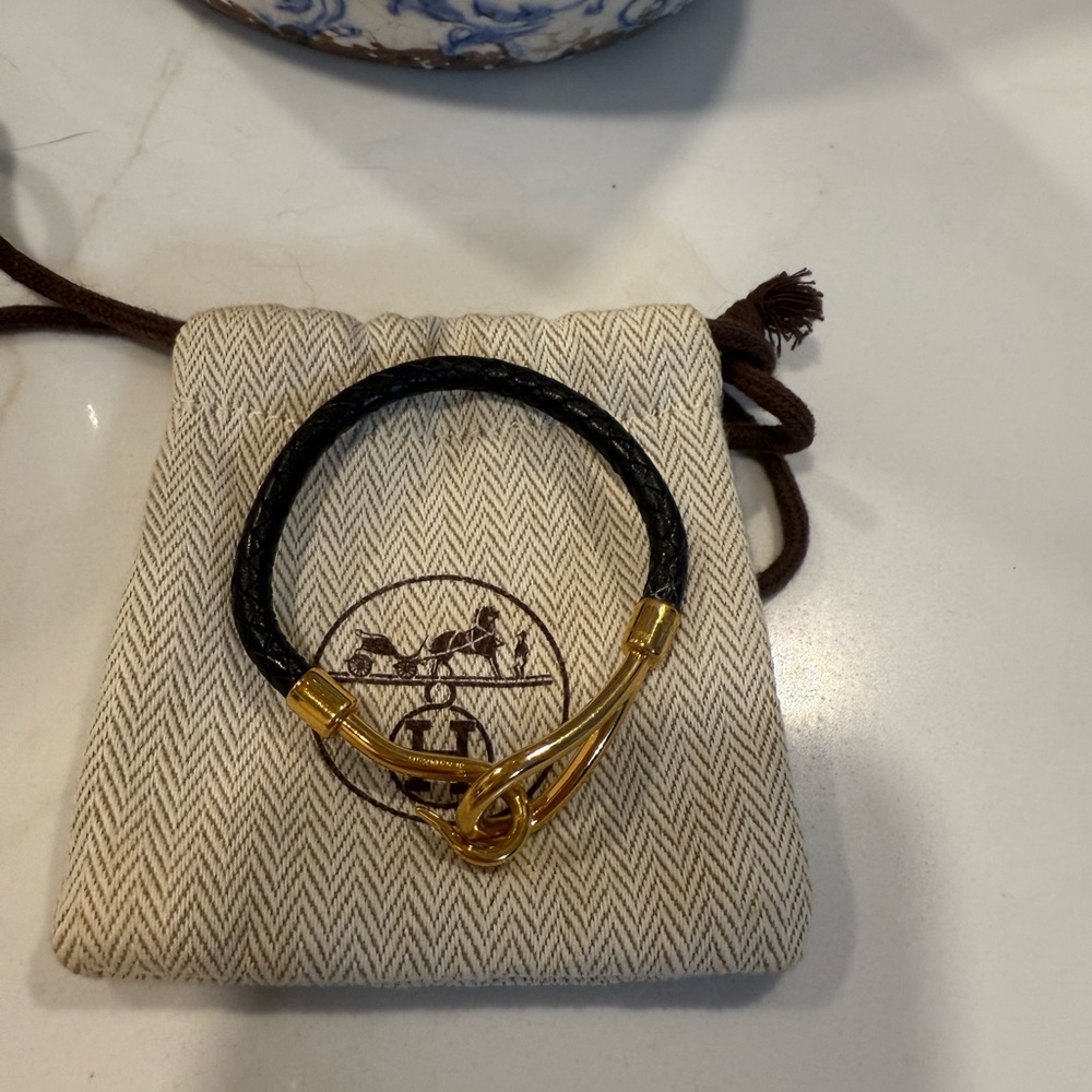 🇺🇸Hermes Black and Gold Knot Bracelet - Picture 1 of 2